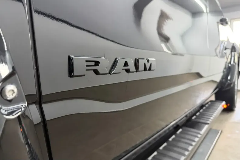 Dodge RAM din 2023 cu 49.226 km - oferta DOD209776 - foto 13