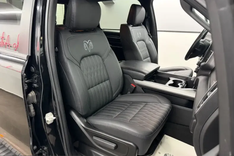 Dodge RAM din 2023 cu 49.226 km - oferta DOD209776 - foto 19