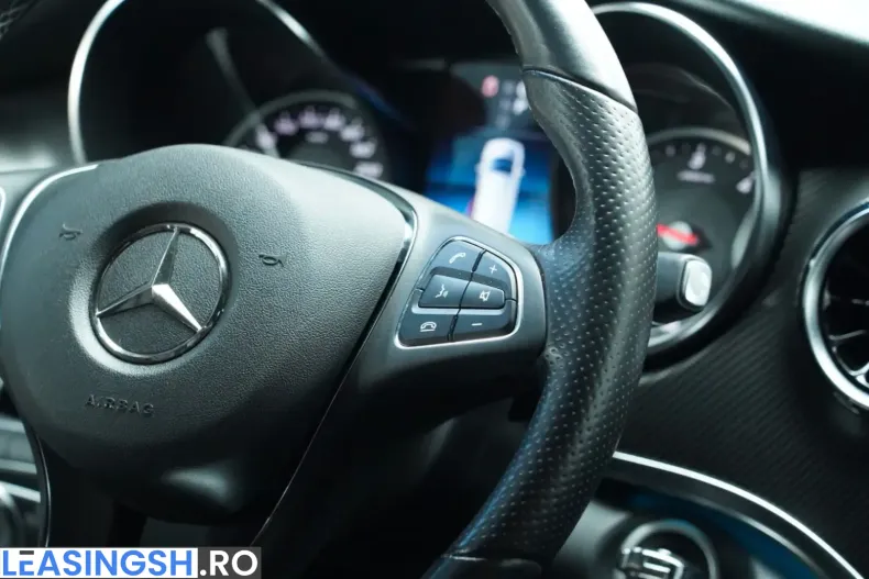 Mercedes-Benz V 300 (Clasa V) din 2022 cu 47.920 km - oferta MER209784 - foto 50