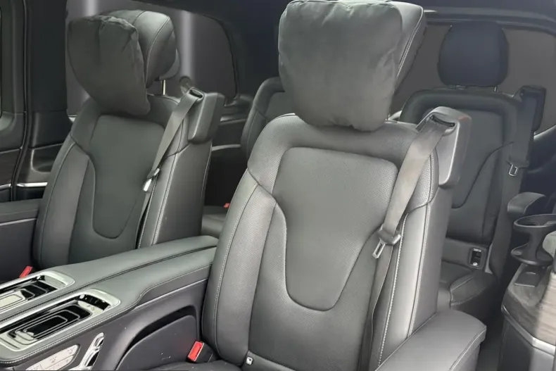Mercedes-Benz V 300 (Clasa V) din 2024 cu 45.708 km - oferta MER209786 - foto 14