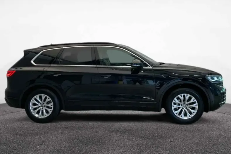 Volkswagen Touareg din 2025 cu 15.300 km - oferta VOL209789 - foto 4