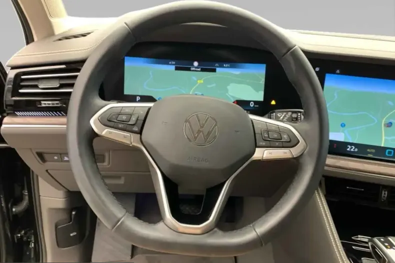 Volkswagen Touareg din 2025 cu 15.300 km - oferta VOL209789 - foto 12