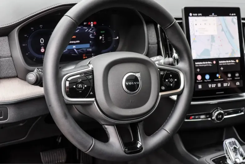 Volvo XC90 din 2025 cu 16.600 km - oferta VOL209790 - foto 8