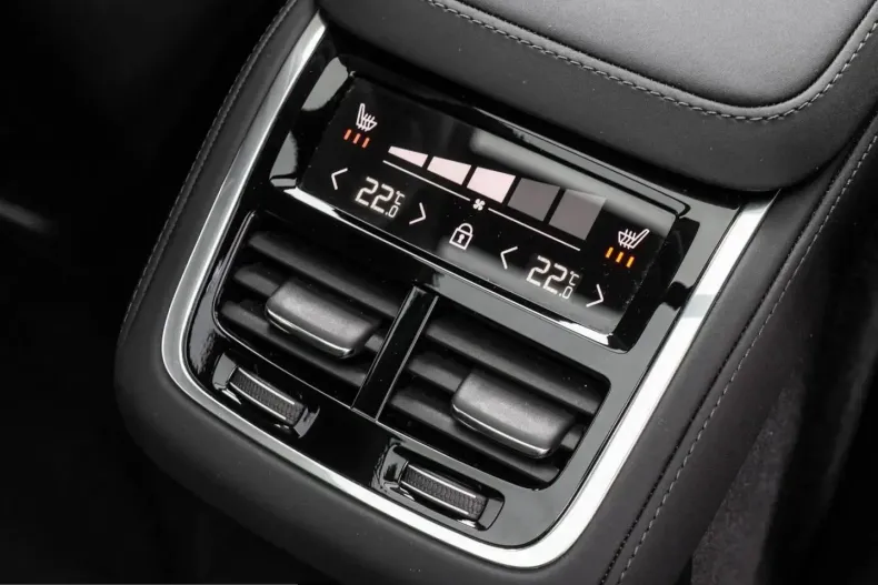 Volvo XC90 din 2025 cu 16.600 km - oferta VOL209790 - foto 14