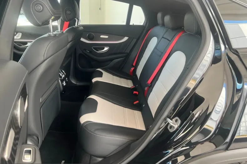 Mercedes-Benz GLC 63 AMG (Clasa GLC) din 2023 cu 48.498 km - oferta MER209793 - foto 16
