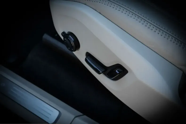 Volvo XC90 din 2025 cu 19.963 km - oferta VOL209799 - foto 21