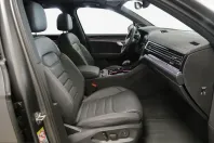 Volkswagen Touareg din 2024 cu 23.294 km - oferta VOL209800 - foto 8