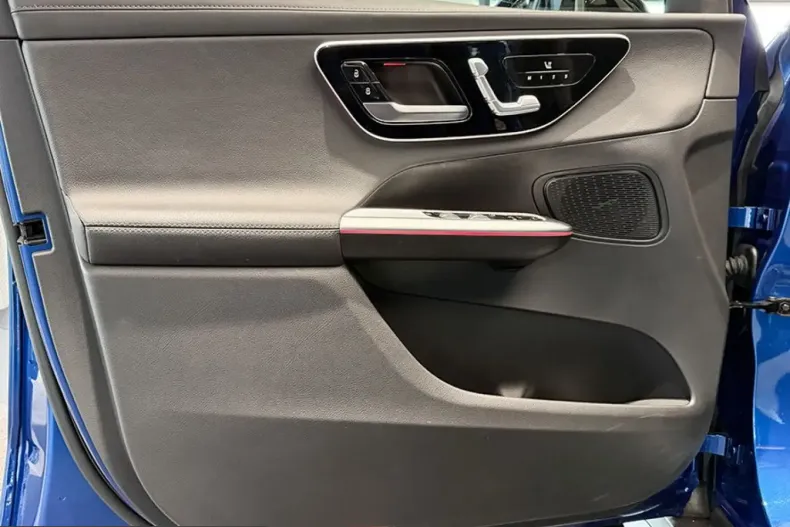 Mercedes-Benz GLC 220 (Clasa GLC) din 2023 cu 38.800 km - oferta MER209806 - foto 11