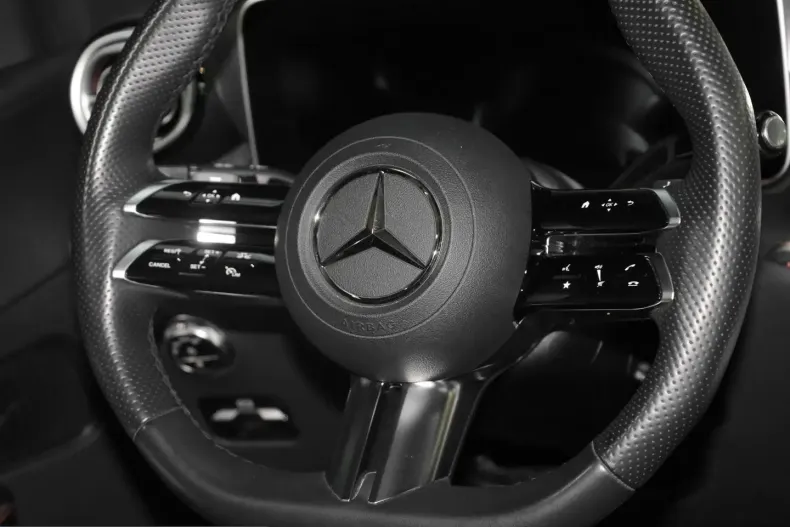 Mercedes-Benz GLC 220 (Clasa GLC) din 2023 cu 42.421 km - oferta MER209807 - foto 12