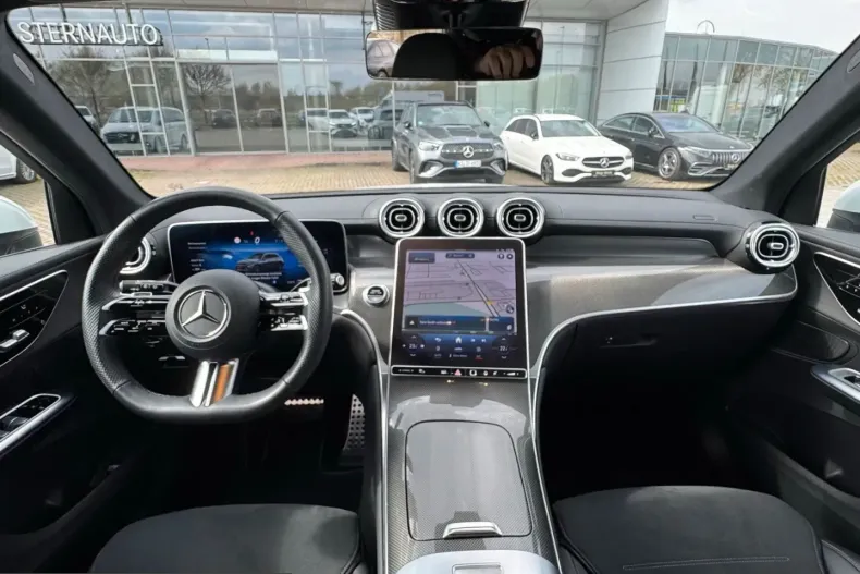 Mercedes-Benz GLC 200 (Clasa GLC) din 2023 cu 28.800 km - oferta MER209810 - foto 10