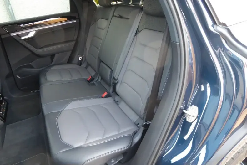 Volkswagen Touareg din 2024 cu 29.524 km - oferta VOL209825 - foto 4