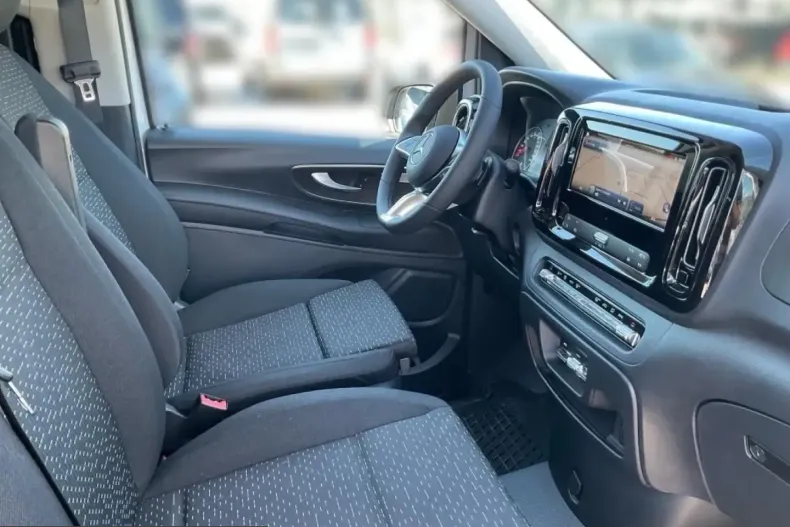 Mercedes-Benz Vito din 2025 cu 9.000 km - oferta MER209836 - foto 9