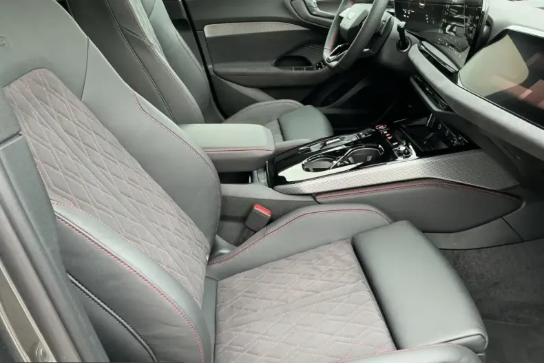 Audi A5 din 2025 cu 9.887 km - oferta AUD209838 - foto 12