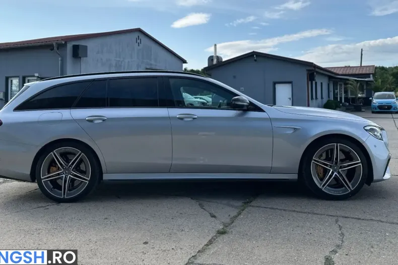 Mercedes-Benz E 63 AMG (Clasa E) din 2022 cu 43.798 km - oferta MER209848 - foto 5