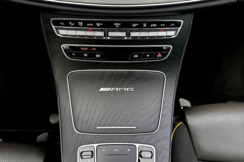 Mercedes-Benz E 63 AMG (Clasa E) din 2022 cu 43.798 km - oferta MER209848 - foto 20