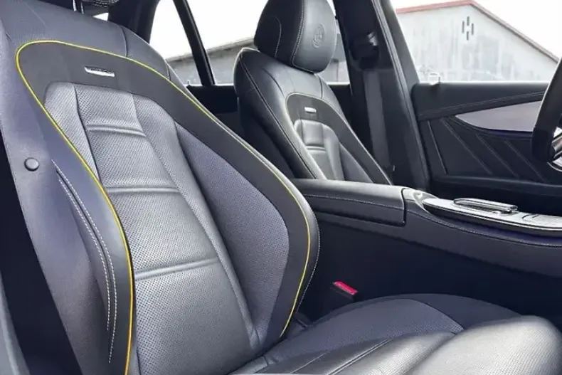 Mercedes-Benz E 63 AMG (Clasa E) din 2022 cu 43.798 km - oferta MER209848 - foto 30