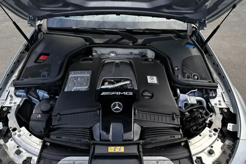 Mercedes-Benz E 63 AMG (Clasa E) din 2022 cu 43.798 km - oferta MER209848 - foto 35