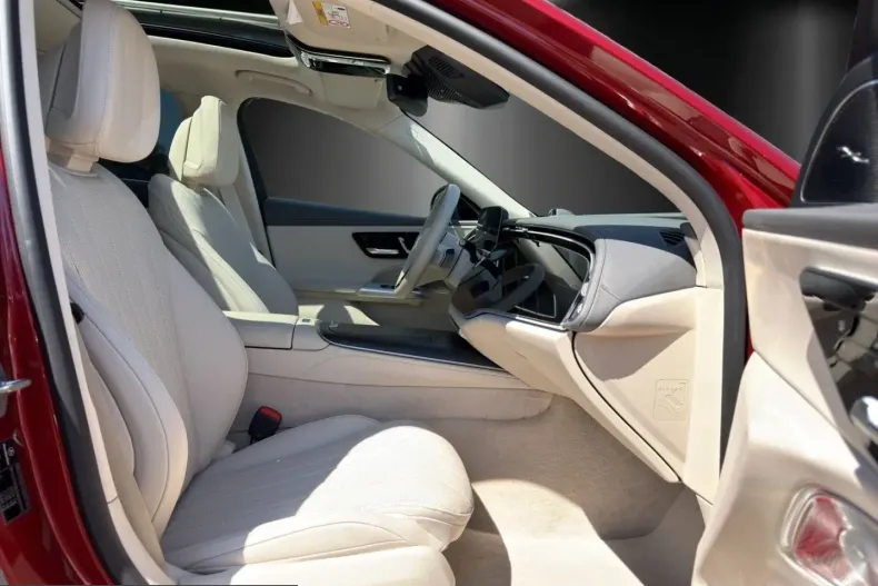 Mercedes-Benz E 400 (Clasa E) din 2022 cu 5.870 km - oferta MER209859 - foto 8