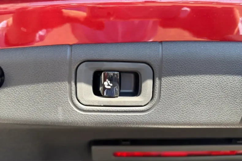Mercedes-Benz E 400 (Clasa E) din 2022 cu 5.870 km - oferta MER209859 - foto 17