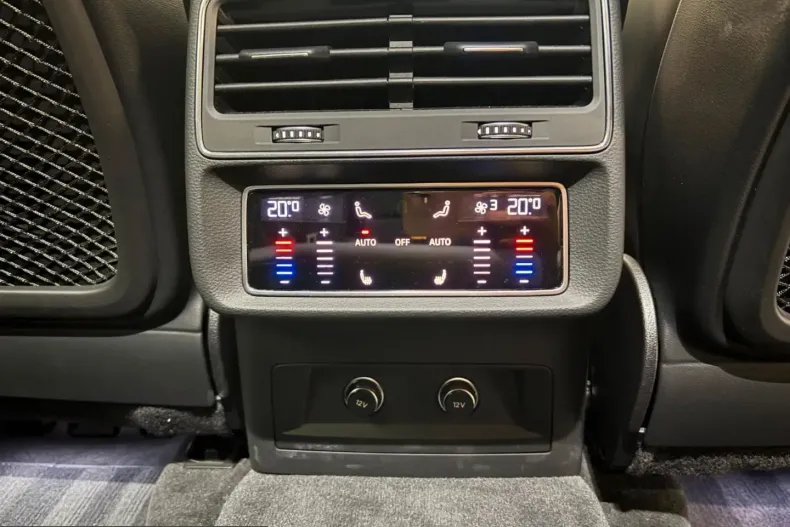 Audi SQ8 din 2024 cu 25.800 km - oferta AUD209862 - foto 18