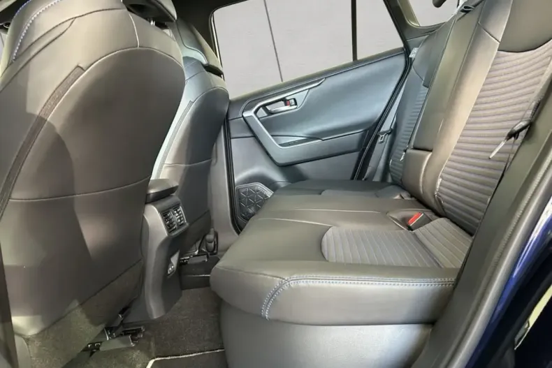 Toyota RAV4 din 2025 cu 27.193 km - oferta TOY209871 - foto 10