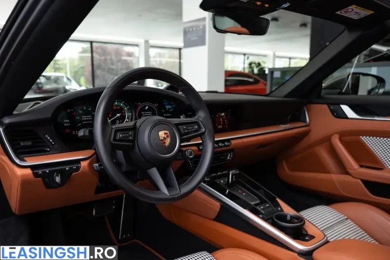 Porsche 911 din 2023 cu 11.900 km - oferta POR209876 - foto 5