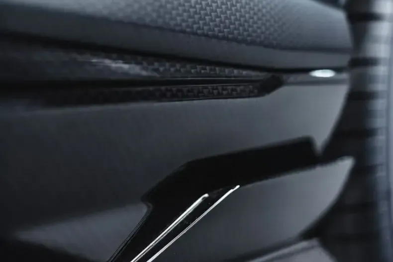 Lamborghini Urus din 2025 cu 1.300 km - oferta LAM209877 - foto 24