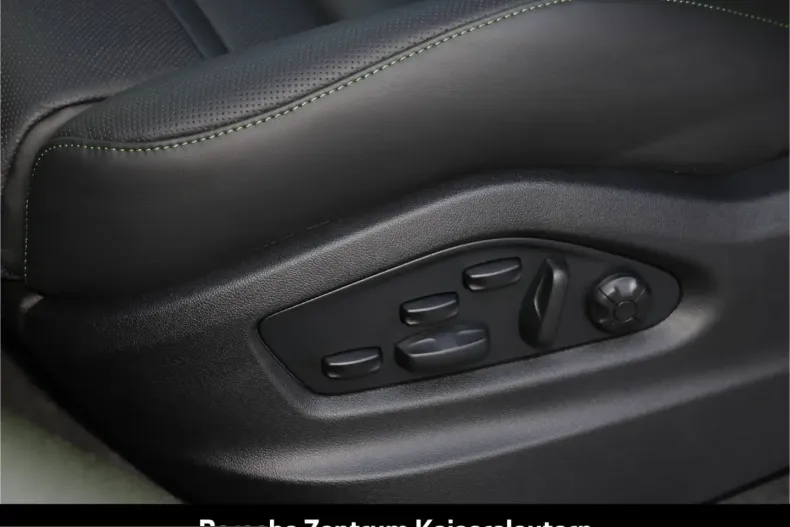 Porsche Cayenne din 2025 cu 9.900 km - oferta POR209887 - foto 21