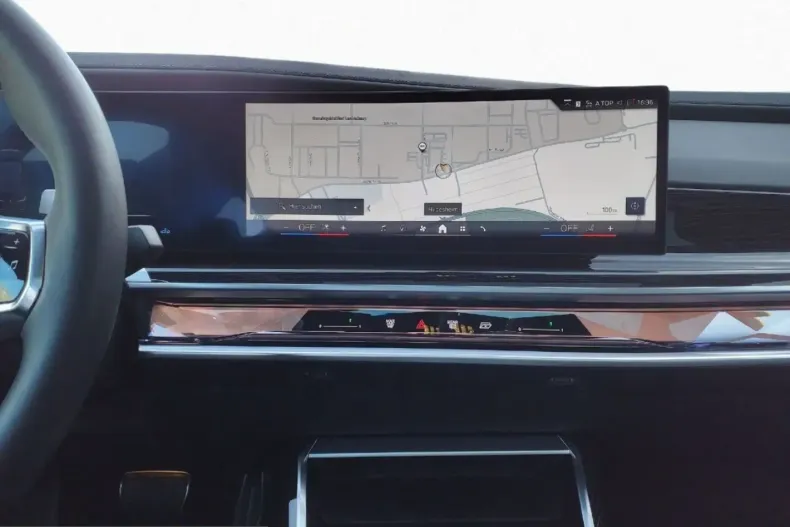 BMW 740 (Seria 7) din 2025 cu 7.030 km - oferta BMW209898 - foto 15
