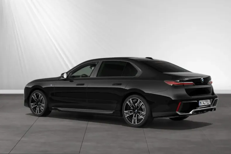 BMW 740 (Seria 7) din 2025 cu 5.200 km - oferta BMW209899 - foto 7