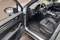 Porsche Cayenne din 2022 cu 9.500 km - oferta POR209901 - foto 4