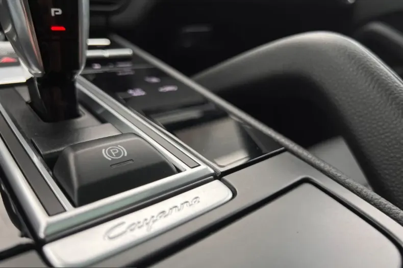 Porsche Cayenne din 2022 cu 9.500 km - oferta POR209901 - foto 13