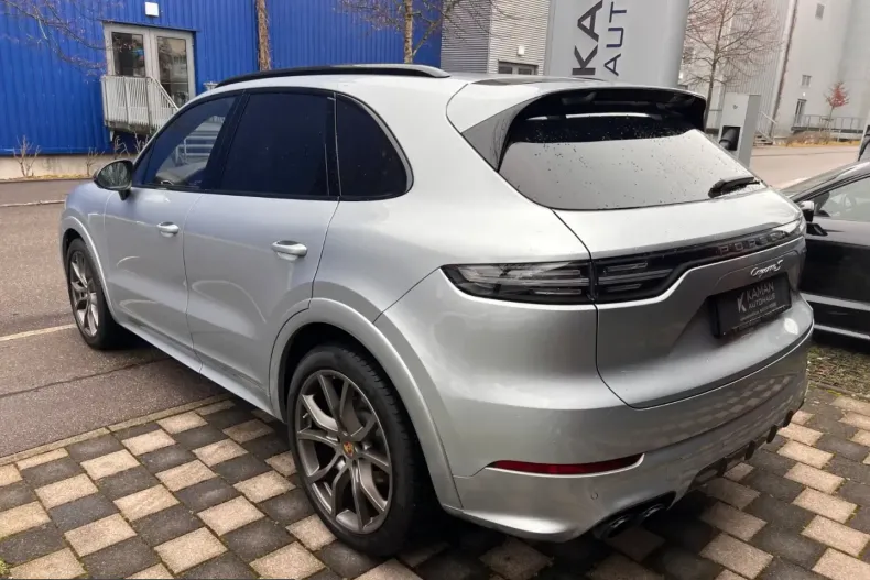 Porsche Cayenne din 2022 cu 9.500 km - oferta POR209901 - foto 27
