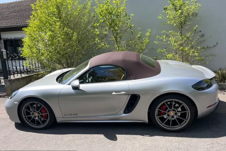 Porsche Boxster din 2023 cu 19.800 km - oferta POR209902 - foto 1