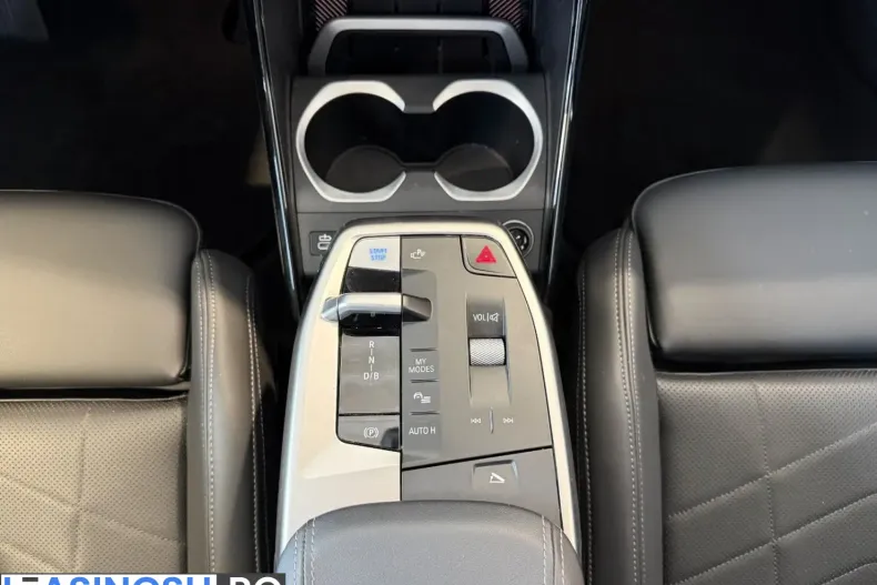 BMW iX1 (Seria X) din 2024 cu 48.000 km - oferta BMW209903 - foto 19