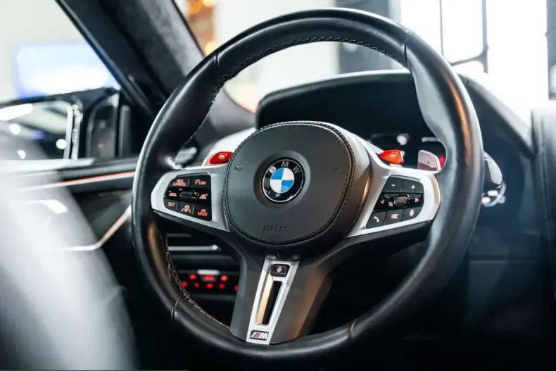 BMW M8 (Seria 8) din 2022 cu 33.371 km - oferta BMW209904 - foto 9