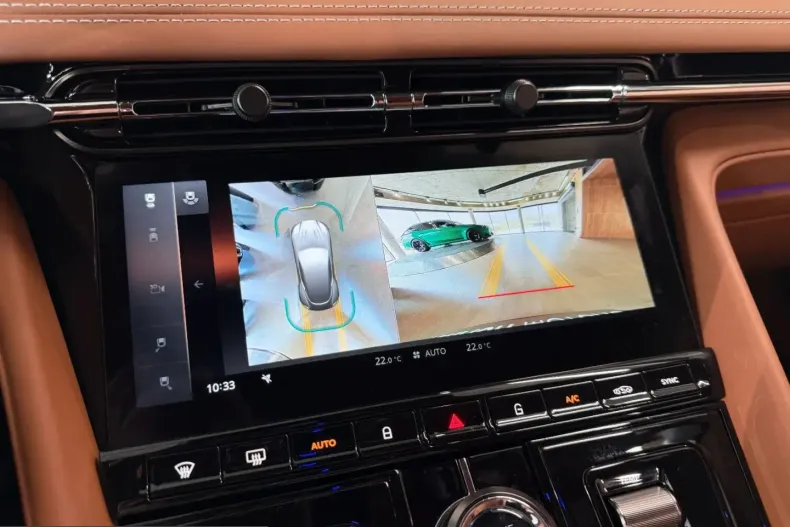 Aston Martin DB12 din 2025 cu 2.000 km - oferta AST209906 - foto 18