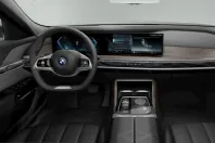 BMW 750 (Seria 7) din 2024 cu 39.975 km - oferta BMW209912 - foto 5