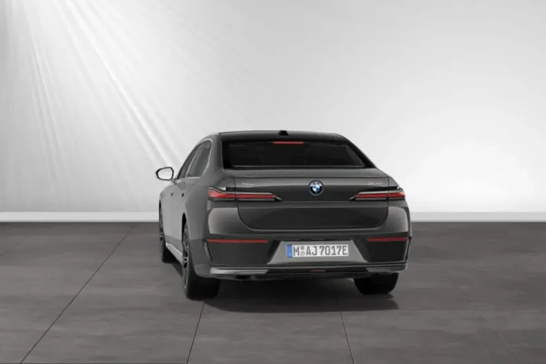 BMW 750 (Seria 7) din 2024 cu 39.975 km - oferta BMW209912 - foto 9