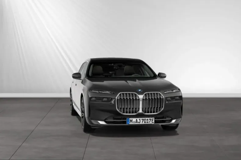BMW 750 (Seria 7) din 2024 cu 39.975 km - oferta BMW209912 - foto 13
