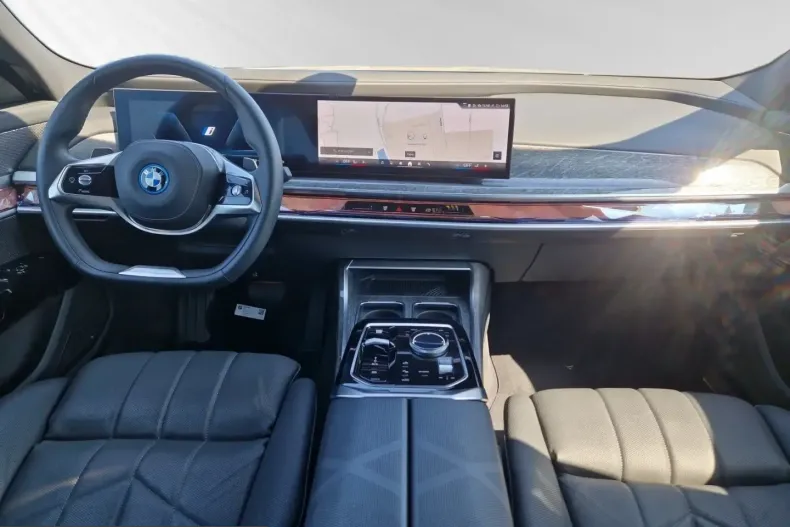 BMW 750 (Seria 7) din 2024 cu 4.500 km - oferta BMW209913 - foto 11