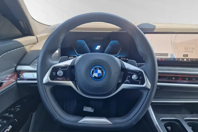 BMW 750 (Seria 7) din 2024 cu 4.500 km - oferta BMW209913 - foto 12