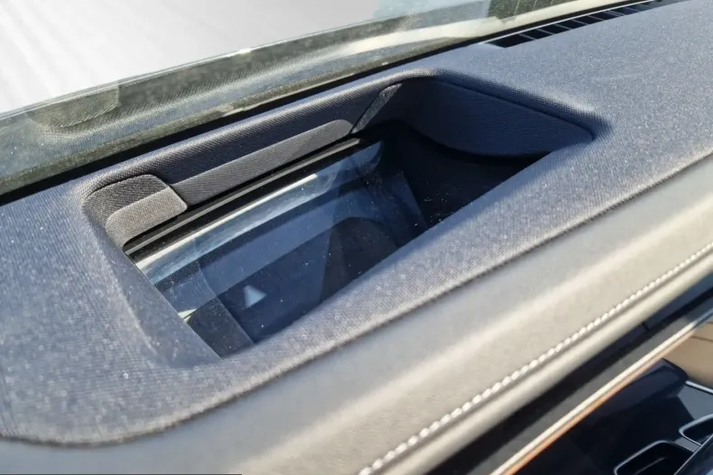 BMW 750 (Seria 7) din 2024 cu 4.500 km - oferta BMW209913 - foto 17