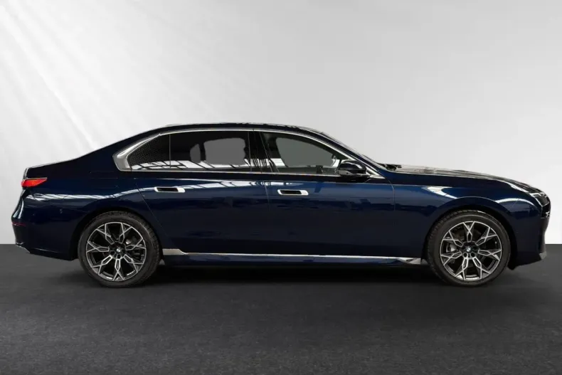 BMW 740 (Seria 7) din 2024 cu 37.700 km - oferta BMW209914 - foto 2