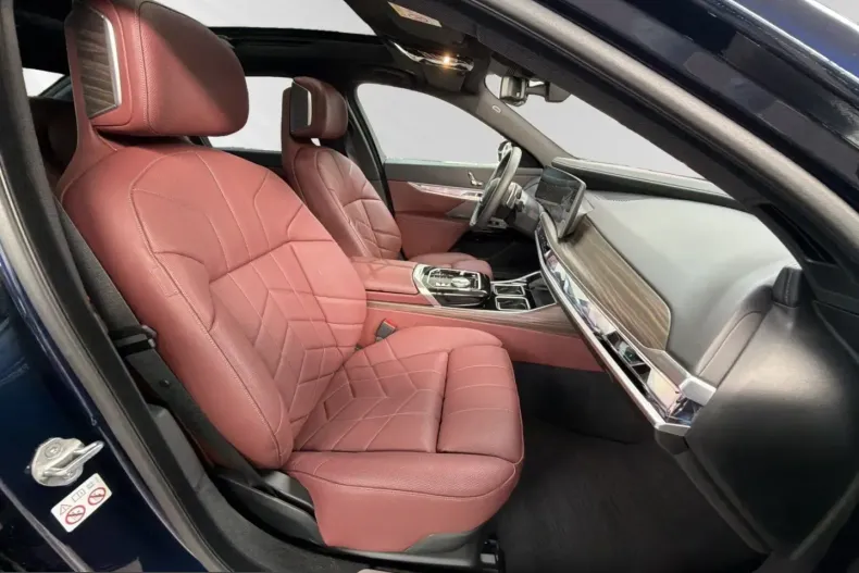 BMW 740 (Seria 7) din 2024 cu 37.700 km - oferta BMW209914 - foto 8