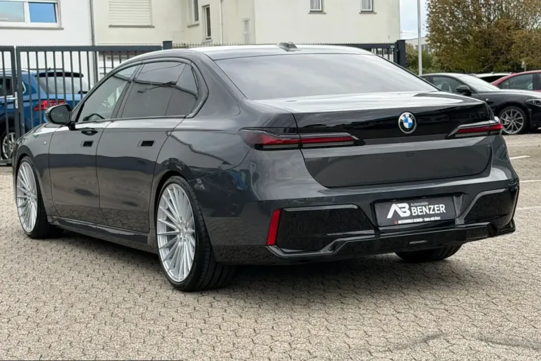 BMW 740 (Seria 7) din 2024 cu 42.900 km - oferta BMW209915 - foto 37