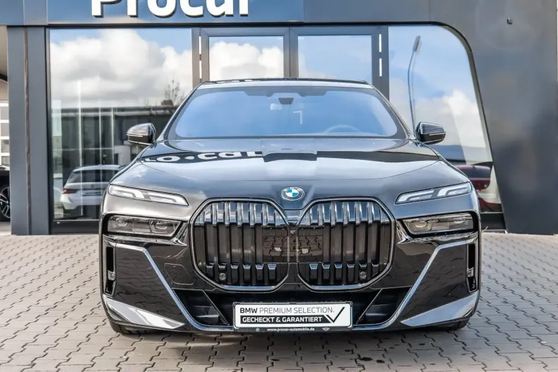 BMW 740 (Seria 7) din 2025 cu 18.550 km - oferta BMW209918 - foto 3