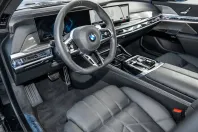 BMW 740 (Seria 7) din 2025 cu 18.550 km - oferta BMW209918 - foto 19