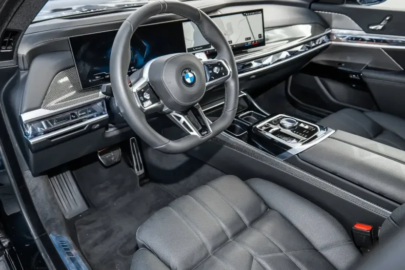 BMW 740 (Seria 7) din 2025 cu 18.550 km - oferta BMW209918 - foto 19