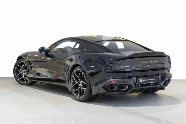 Aston Martin Vanquish din 2025 cu 10.600 km - oferta AST209920 - foto 2
